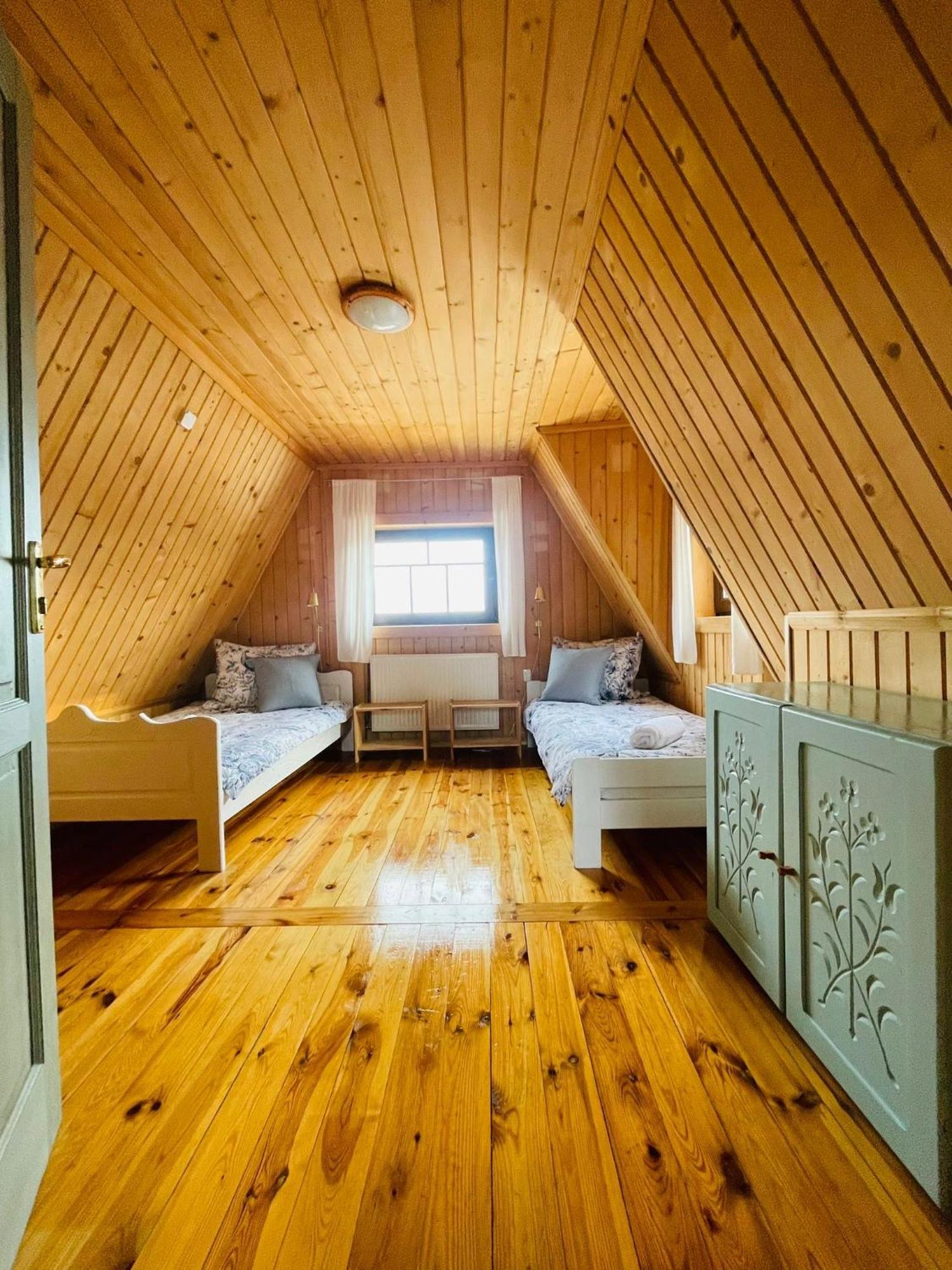 Lobrotno Gazdzina - Goralska Chalupa Na Wylacznosc Bukowina Tatrzanska Exterior photo